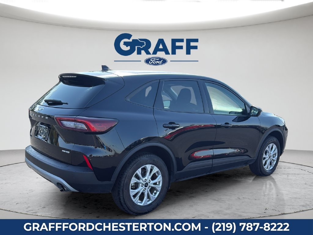 Used 2025 Ford Escape Active AWD/4WD image 8
