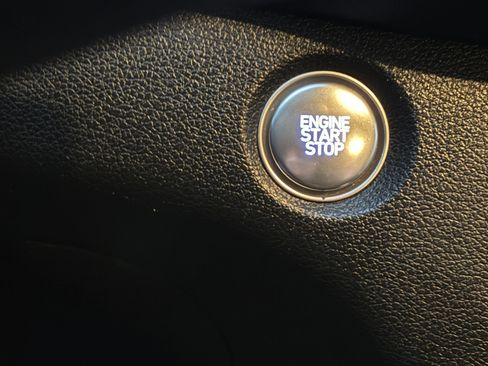 Used 2020 Hyundai Santa Fe SEL image 22