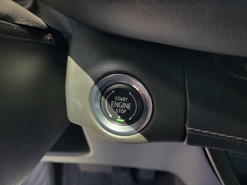 Certified 2023 Buick Envision Avenir AWD/4WD image 36
