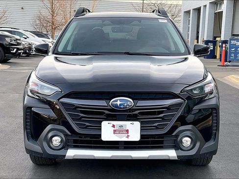 Certified 2025 Subaru Outback Limited AWD/4WD image 3