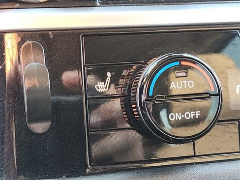 Certified 2022 Nissan Pathfinder SV image 20