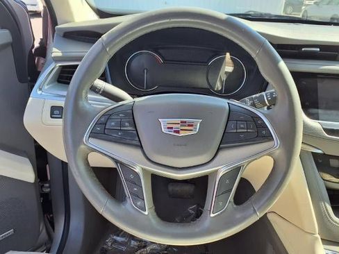 Used 2020 Cadillac XT5 Premium Luxury image 8