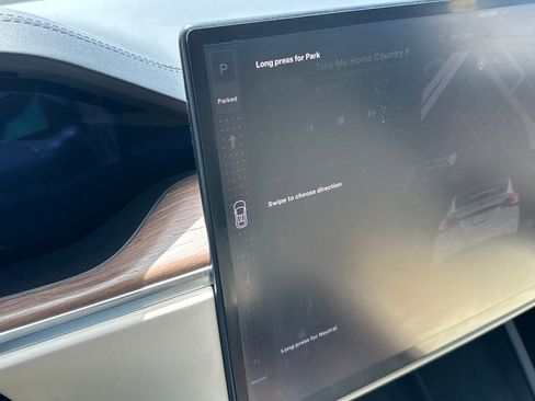 Used 2022 Tesla Model X AWD/4WD image 18