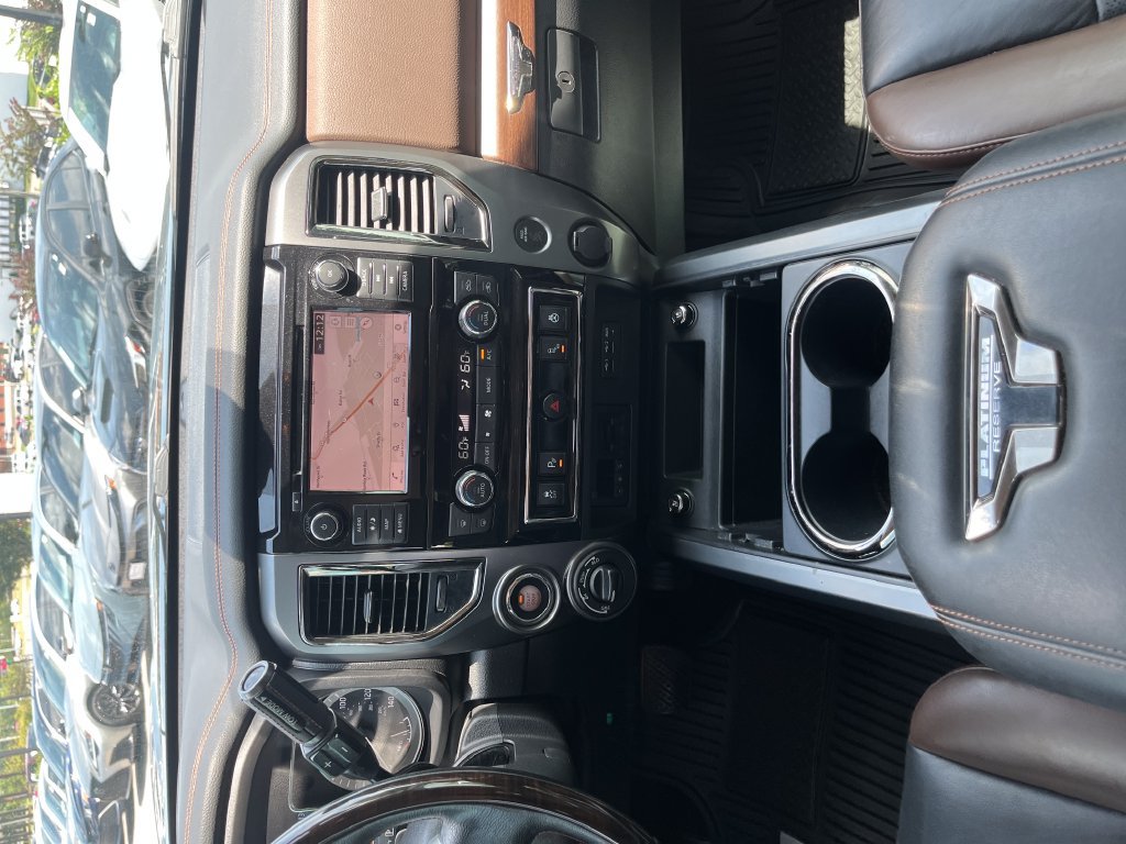 Used 2019 Nissan Titan Platinum Reserve AWD/4WD image 27