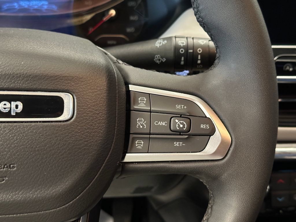 Used 2024 Jeep Compass Limited AWD/4WD image 11