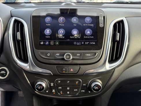 Used 2022 Chevrolet Equinox LT image 8