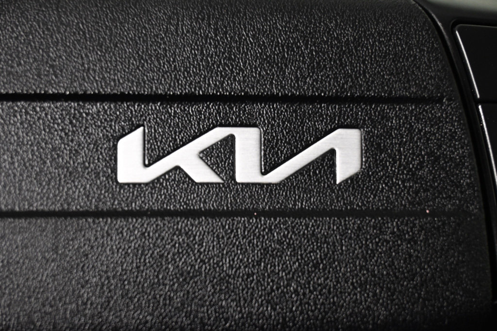 Used 2025 Kia K4 FWD image 35