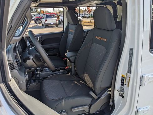 New 2026 Jeep Gladiator Mojave image 35