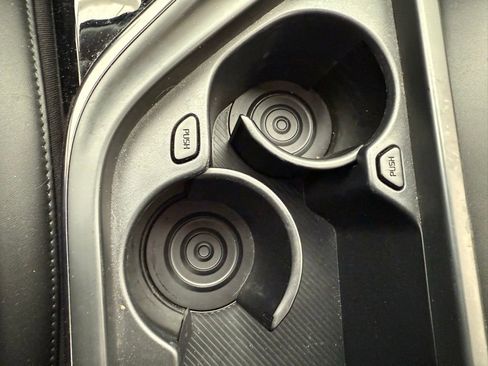 Used 2023 Kia Niro SX image 25