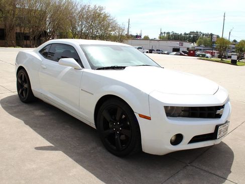 Used 2011 Chevrolet Camaro LT w/ RS Package image 2