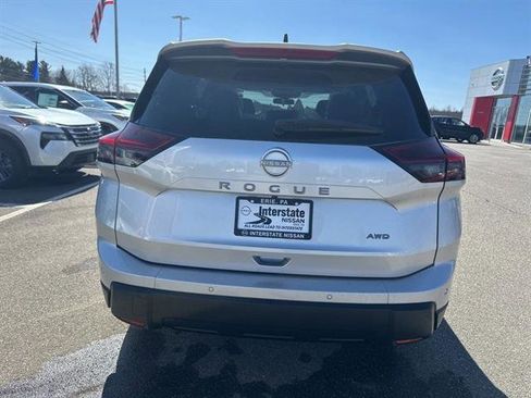 Certified 2025 Nissan Rogue S AWD/4WD image 4