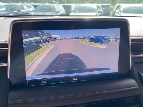 Used 2021 Chevrolet Tahoe Z71 AWD/4WD image 14
