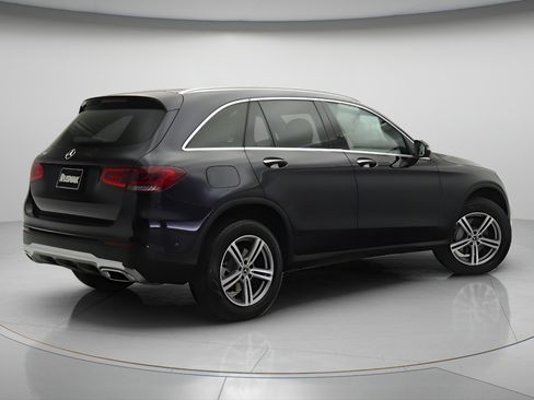 Certified 2022 Mercedes-Benz GLC 300 image 4