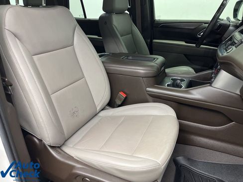 Used 2022 Chevrolet Tahoe Z71 w/ Luxury Package image 25