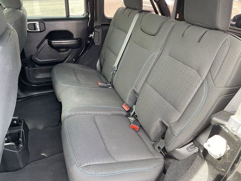 Used 2021 Jeep Wrangler Unlimited Islander image 17