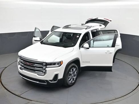 Used 2023 GMC Acadia SLT w/ Technology Package AWD/4WD image 43