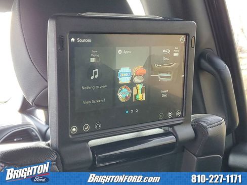 Used 2021 Chrysler Pacifica Touring-L w/ Uconnect Theater Family Group image 13