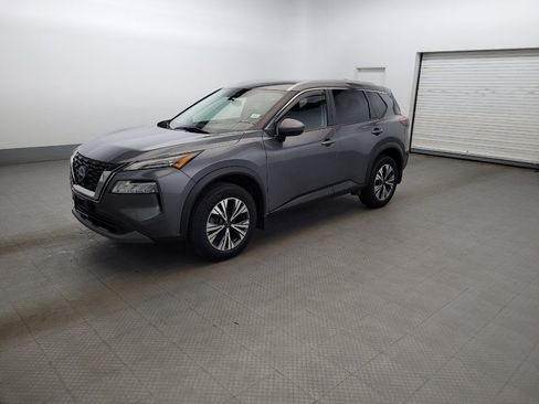 Used 2022 Nissan Rogue SV w/ SV Premium Package AWD/4WD image 2