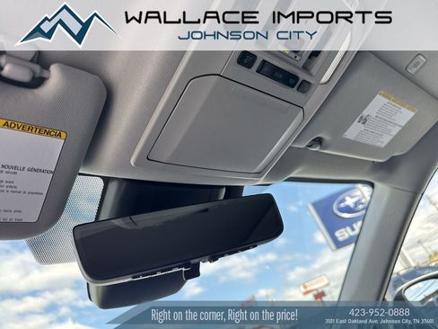Used 2024 Toyota Highlander Platinum AWD/4WD image 17