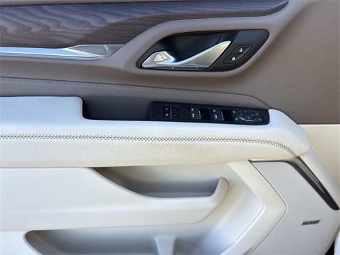 Used 2023 GMC Yukon XL Denali image 21