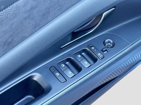 Used 2025 Hyundai Elantra N FWD image 18