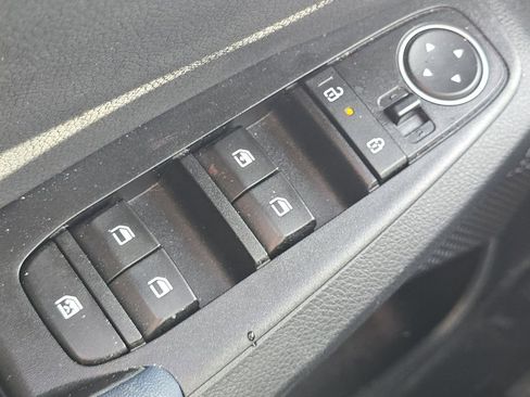 Used 2024 Kia Seltos S image 26