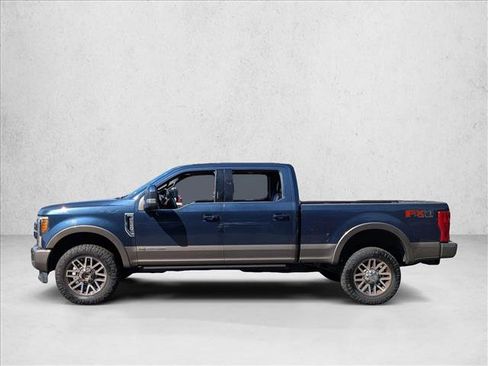 Used 2019 Ford F250 King Ranch w/ King Ranch Ultimate Package AWD/4WD image 9