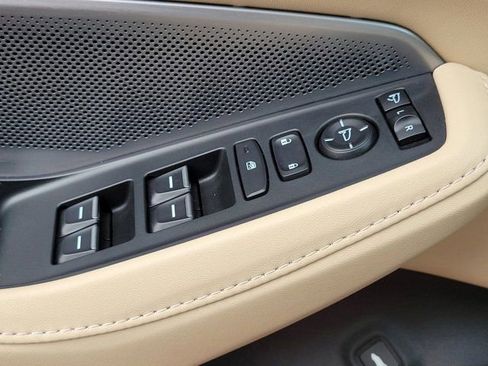 Used 2025 Acura MDX FWD w/ Technology Package image 16