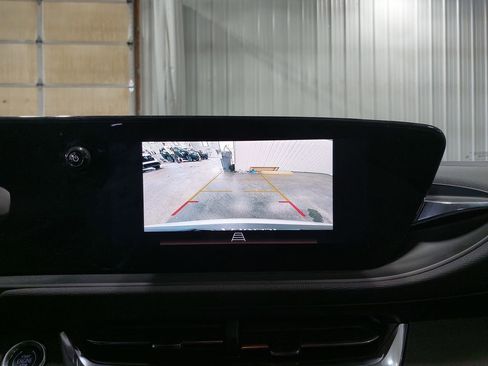 Used 2025 Buick Envista Preferred FWD image 24