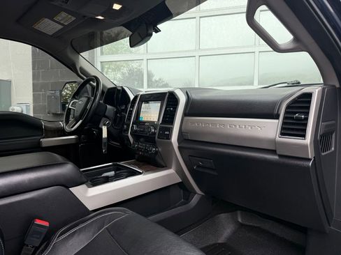 Used 2019 Ford F250 Lariat w/ Lariat Value Package AWD/4WD image 22