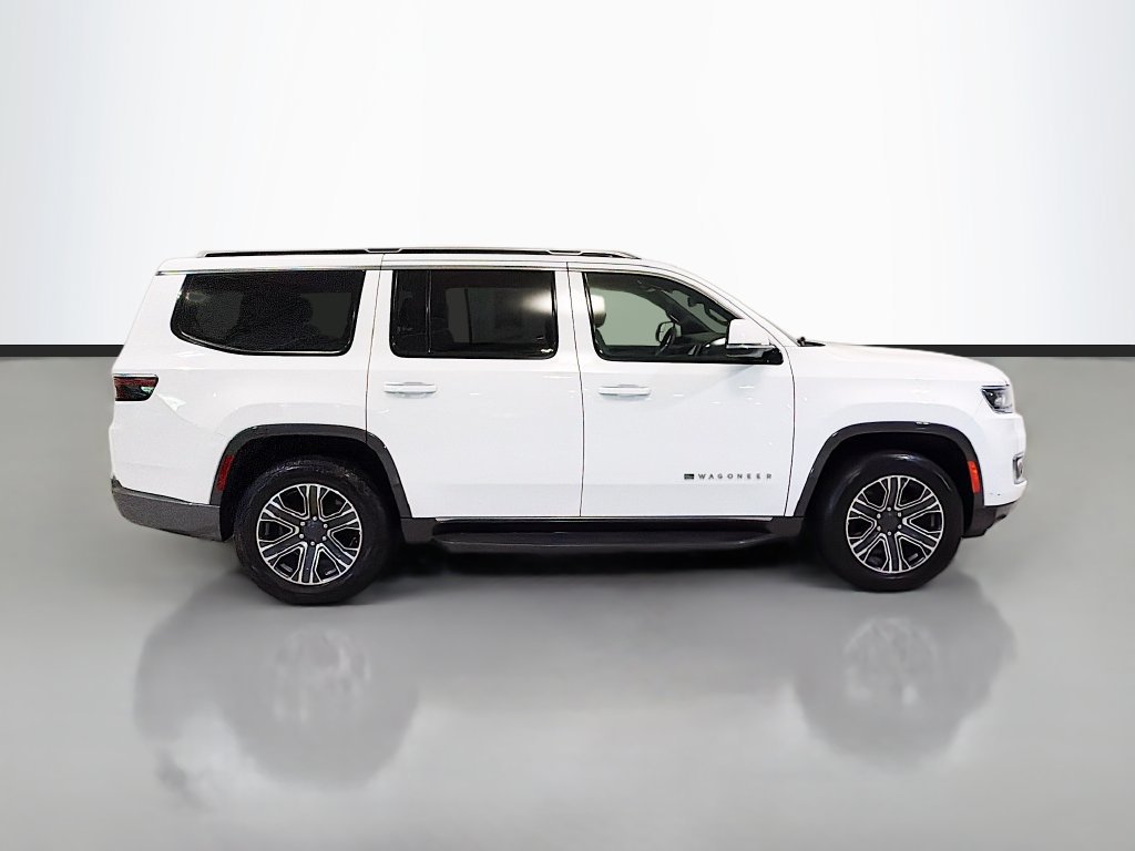 Used 2022 Jeep Wagoneer Series III AWD/4WD image 10