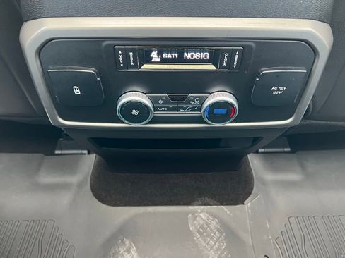 Used 2020 Ford Expedition XLT w/ Equipment Group 202A image 24