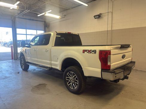 Used 2019 Ford F250 Lariat w/ Lariat Ultimate Package image 4