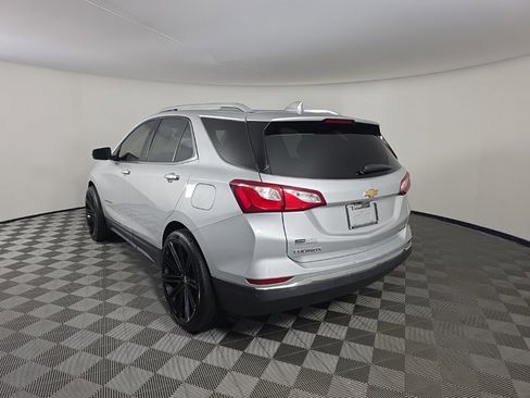 Used 2021 Chevrolet Equinox Premier image 3