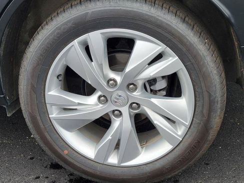 Used 2025 Buick Encore GX Preferred w/ Comfort Package AWD/4WD image 5