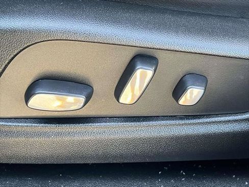 Used 2024 Cadillac XT6 Premium Luxury image 20