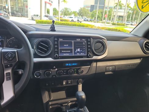 Certified 2023 Toyota Tacoma SR5 w/ Technology Package AWD/4WD image 17