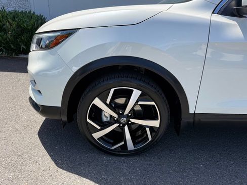 Certified 2022 Nissan Rogue Sport SL w/ Premium Package AWD/4WD image 13