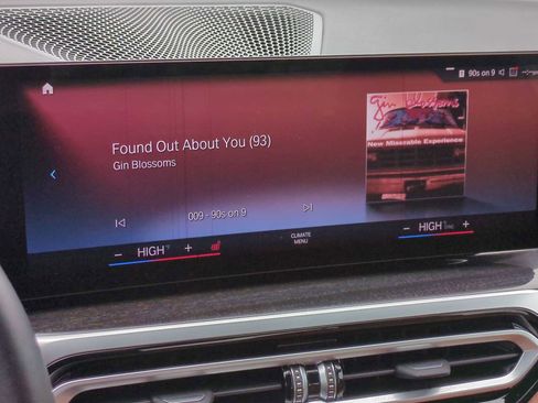 Certified 2023 BMW 330i xDrive Sedan w/ Premium Package image 27