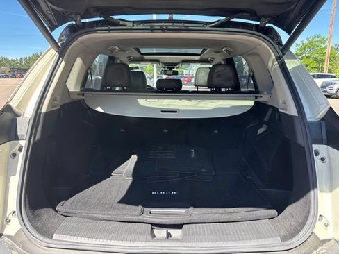 Used 2021 Nissan Rogue SL w/ Premium Package FWD image 11