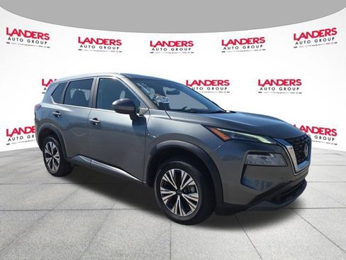 Used 2023 Nissan Rogue SV image 1