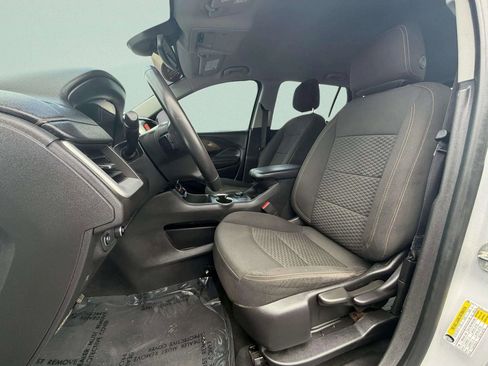 Used 2020 GMC Terrain SLE image 10