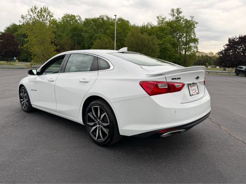 Used 2022 Chevrolet Malibu RS FWD image 5