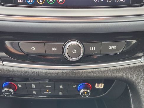 Certified 2023 Buick Enclave Essence w/ Experience Buick Package FWD image 18