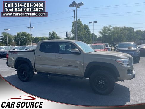 Used 2019 Toyota Tacoma TRD Off-Road image 12