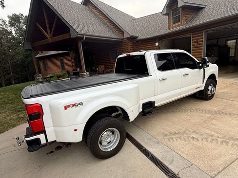 Used 2024 Ford F350 Platinum AWD/4WD image 2
