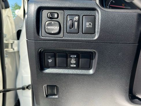 Used 2020 Toyota 4Runner Limited AWD/4WD image 15