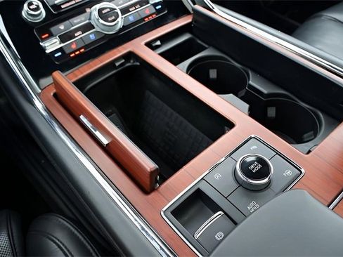 Used 2021 Lincoln Navigator Reserve image 35