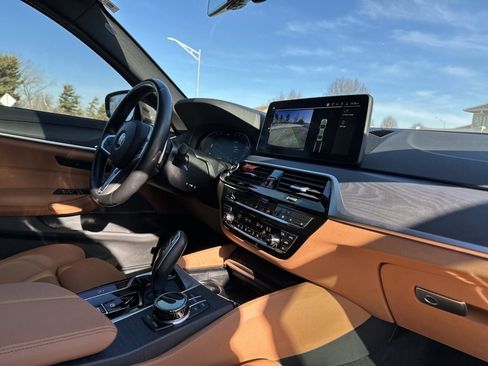 Certified 2023 BMW 540i xDrive w/ Executive Package image 26