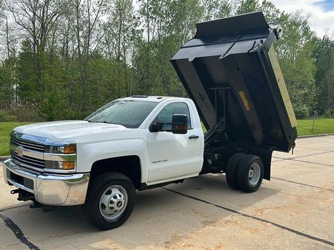 Used 2015 Chevrolet Silverado 3500 W/T w/ WT Convenience Package AWD/4WD image 43
